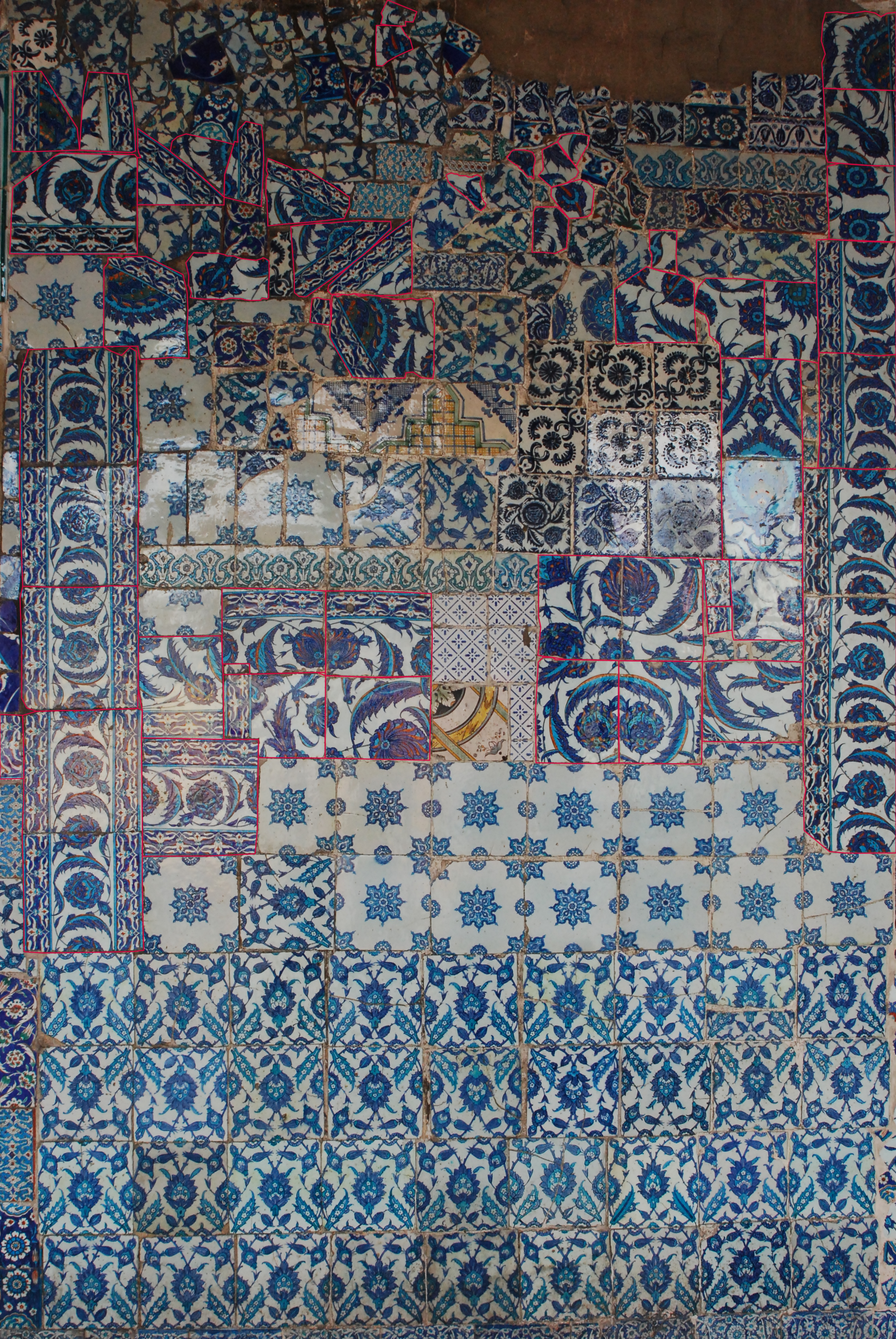 The 50 or so tiles belonging to the pattern we wish to reconstruct are highlighted within the medley.